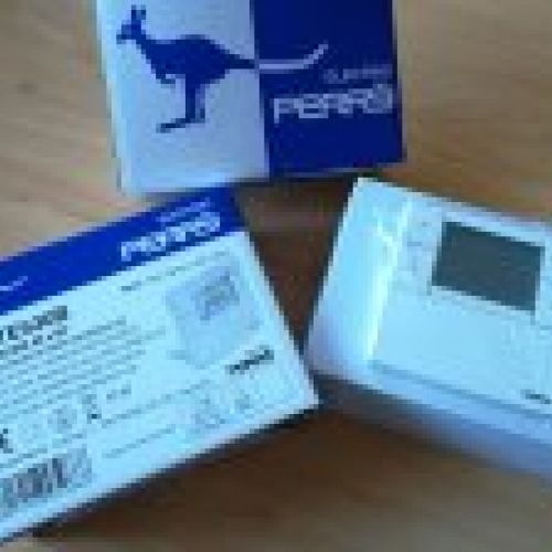 PERRY Termostato Digital pared, con pantalla LCD 1TPTE530B